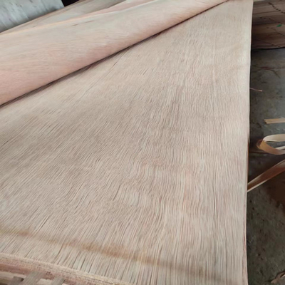 Arkusz forniru PLB z naturalnego drewna o grubości 0,15-0,3 mm do sklejki