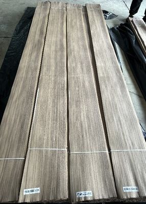 Naturalny American Walnut Quarter Cut Veneer Sheet o grubości 0,2 mm dla sklejki