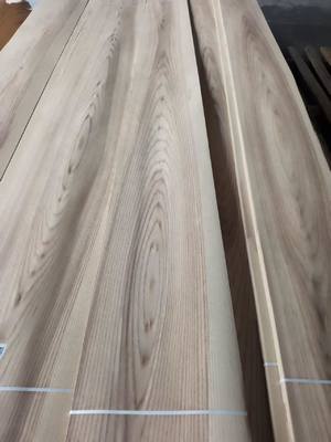 Top-Notch Ash Wood Veneer for TV Background Wall Door in 3-5 Star Hotel Furniture Standard