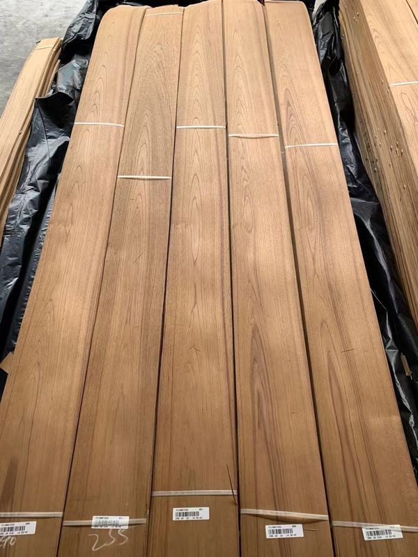 Naturalny arkusz forniru na teaku Birma TEAK do dekoracji hotelu